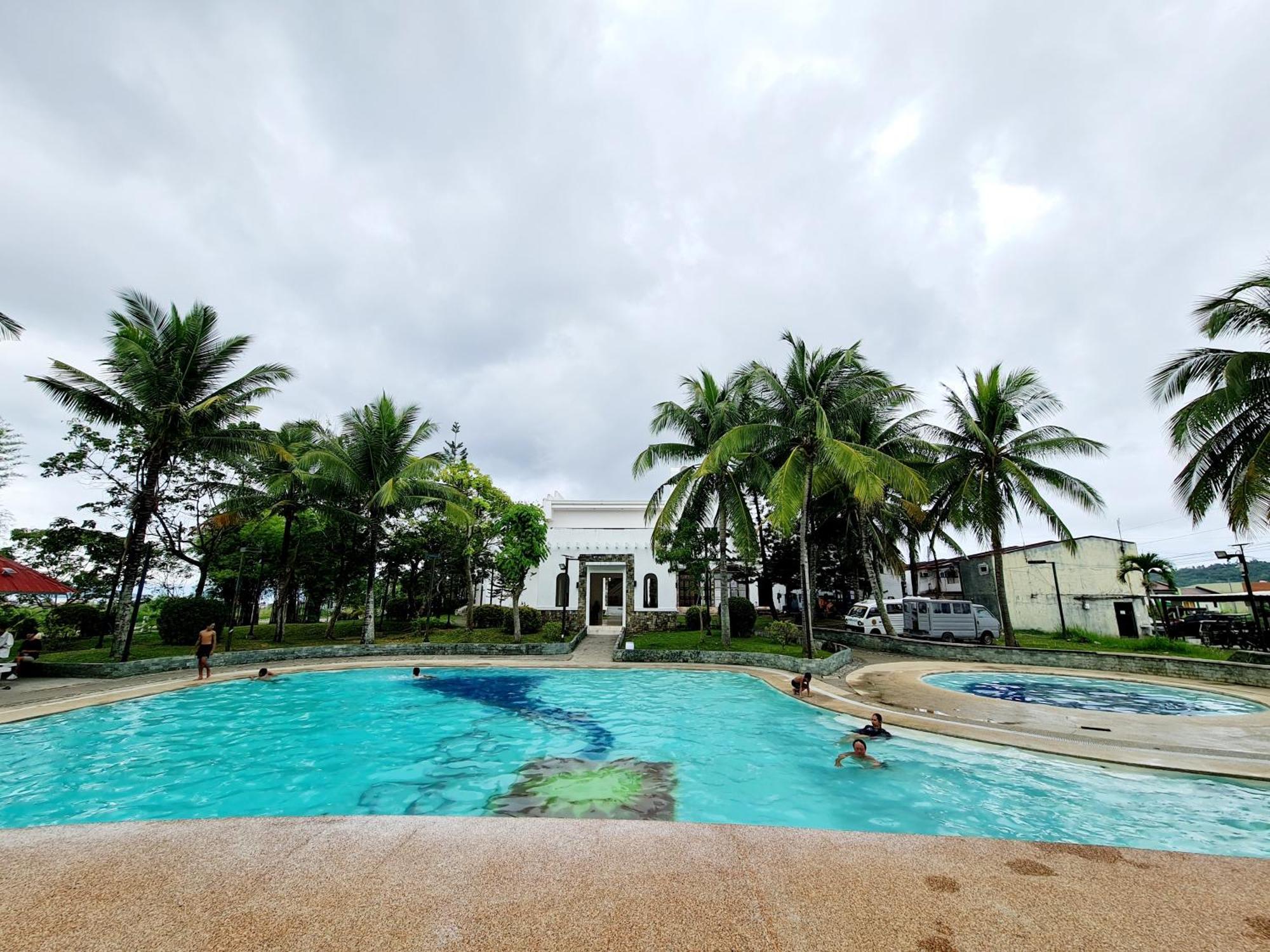 Calapan City Fully Furnished House Transient Near Xentromall L39 Exteriér fotografie