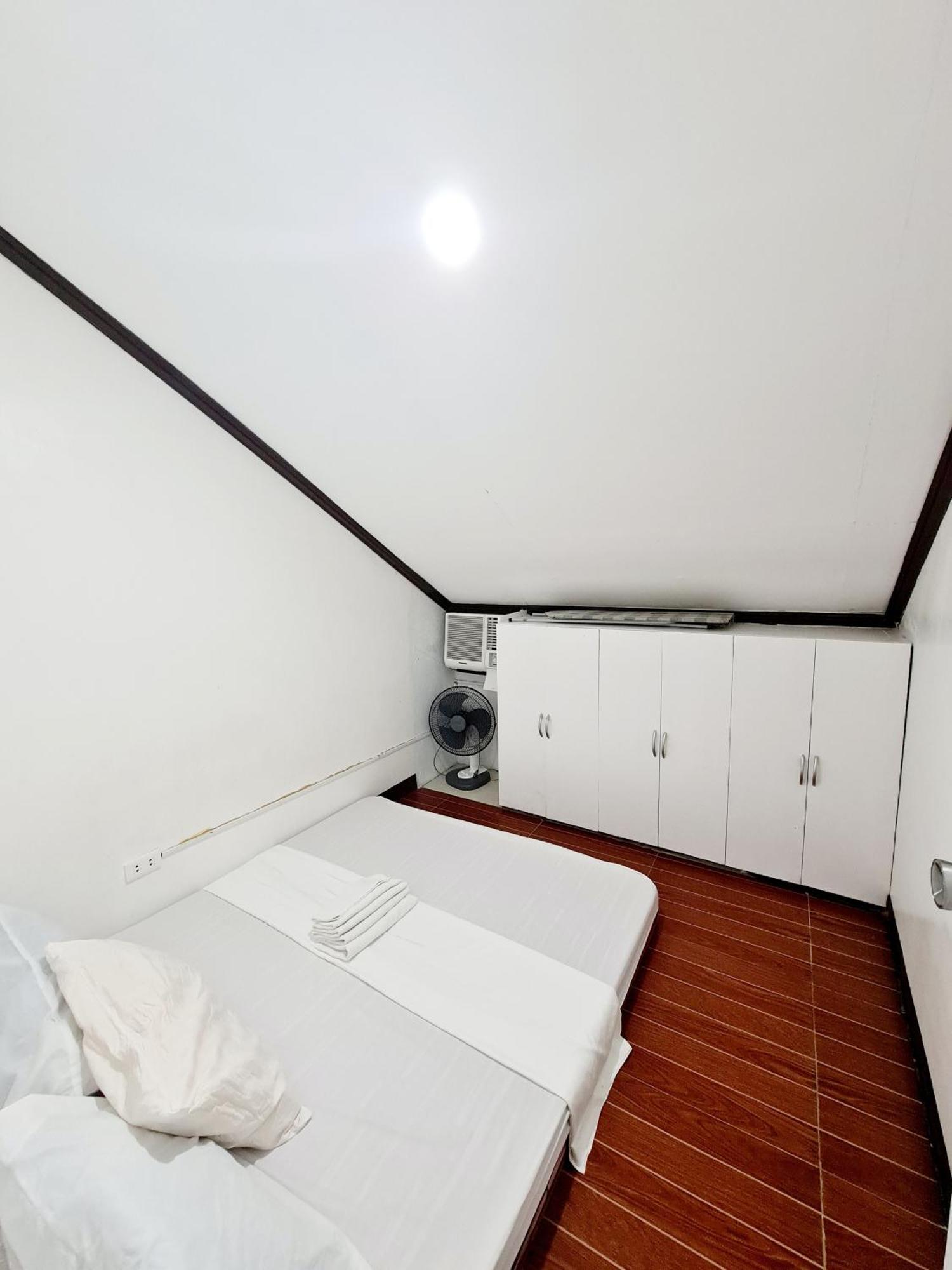 Calapan City Fully Furnished House Transient Near Xentromall L39 Exteriér fotografie