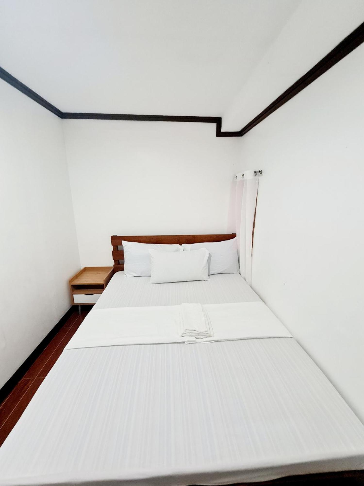 Calapan City Fully Furnished House Transient Near Xentromall L39 Exteriér fotografie
